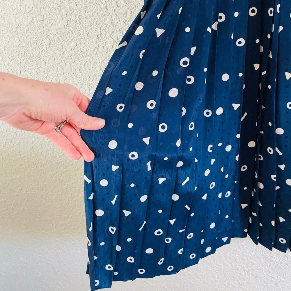 Vintage Liz Claiborne Navy Blue Button Back Abstract Print Pleated Midi Dress - Picture 4 of 16